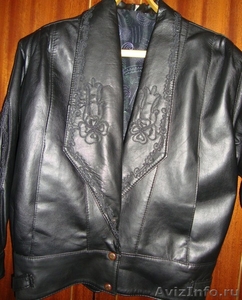 Продам женскую, черную, с вышивкой  куртку,новая.размер 46. - Изображение #1, Объявление #379984